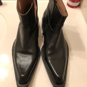 Black Pointed toe Boot